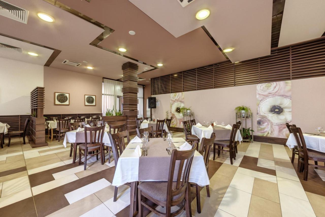 Hotel Arena Samokov Exterior photo
